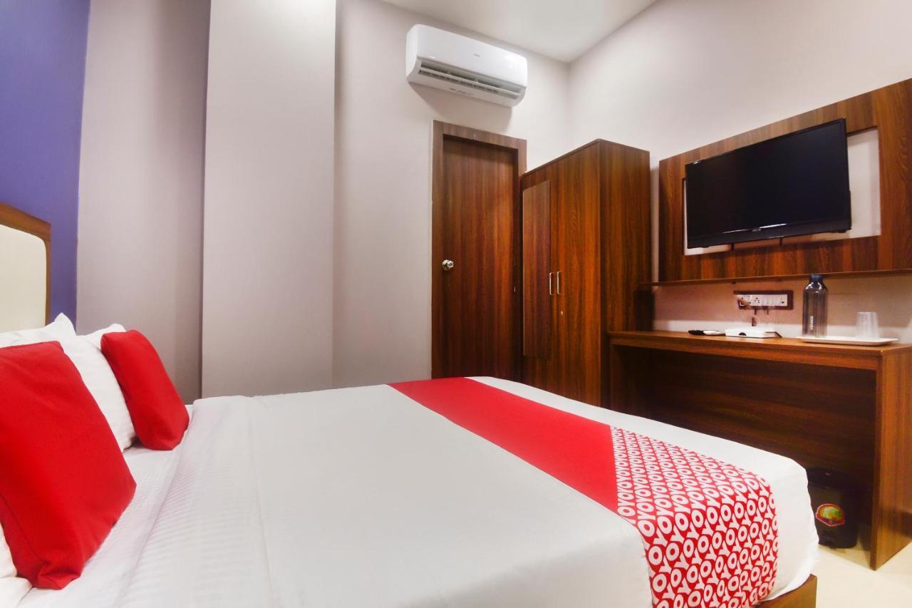 Hotel Blue Sky Residency Мумбаї Екстер'єр фото