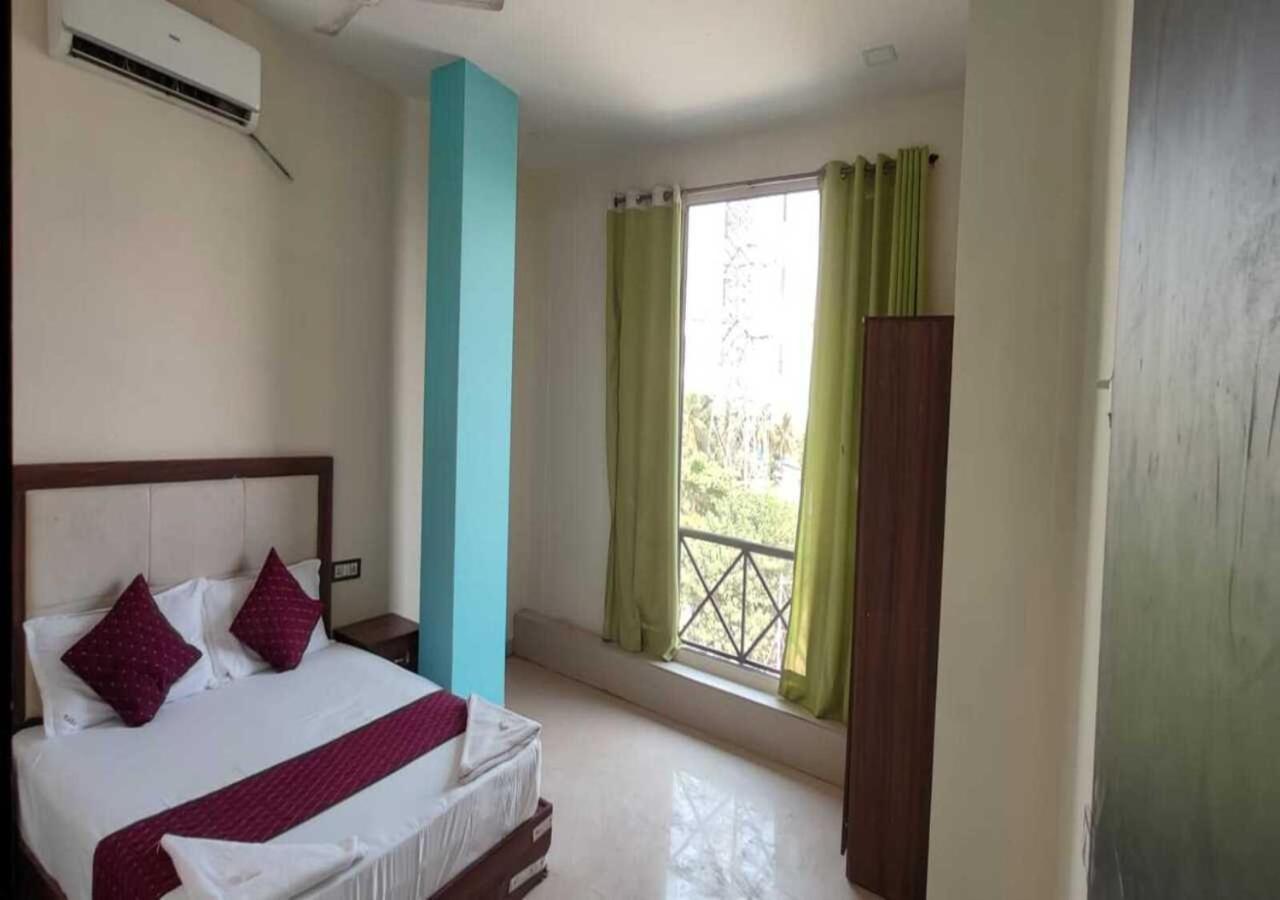 Hotel Blue Sky Residency Мумбаї Екстер'єр фото